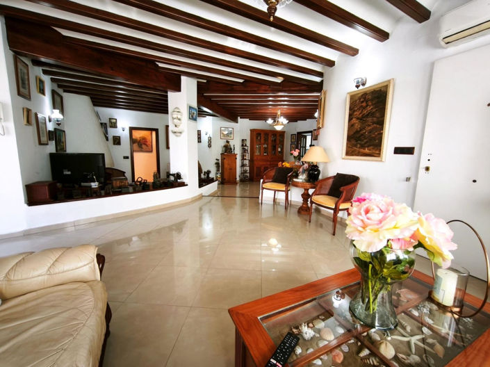 Image No.12-4 Bed Villa for sale