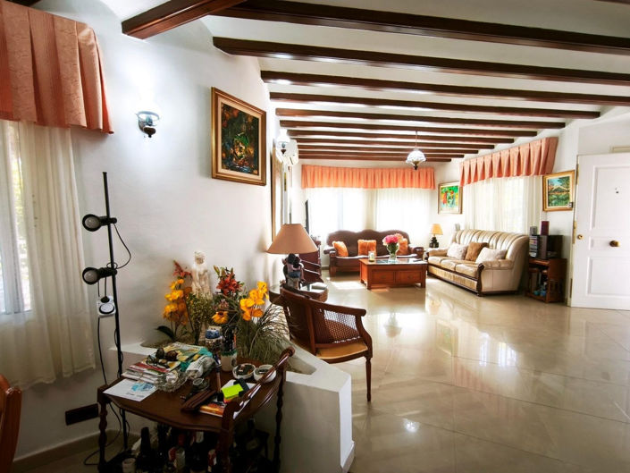 Image No.9-4 Bed Villa for sale