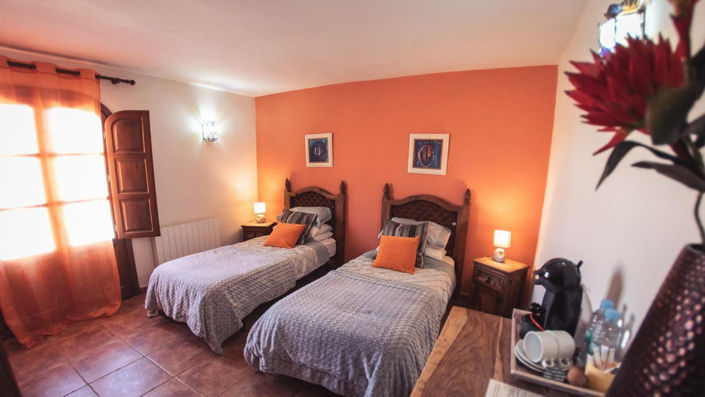 Image No.15-8 Bed Villa for sale