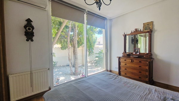 Image No.19-4 Bed Villa for sale