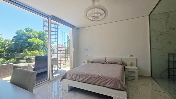Image No.23-4 Bed Villa for sale