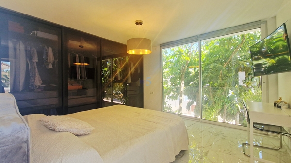 Image No.27-4 Bed Villa for sale
