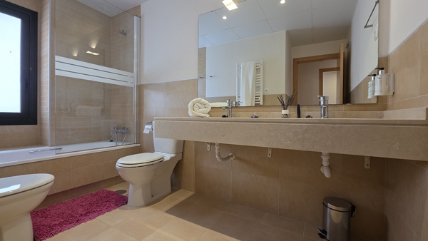 Image No.16-2 Bed Apartment for sale
