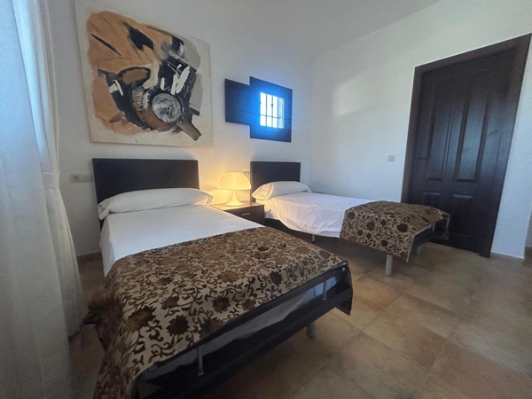 Image No.39-3 Bed Villa for sale