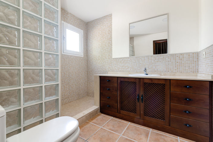 Image No.27-2 Bed Villa for sale