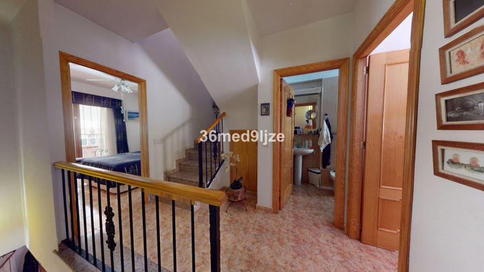 Image No.19-3 Bed Townhouse for sale