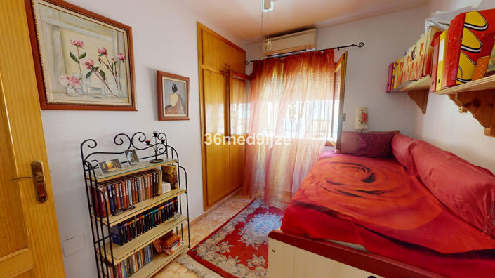 Image No.21-3 Bed Townhouse for sale