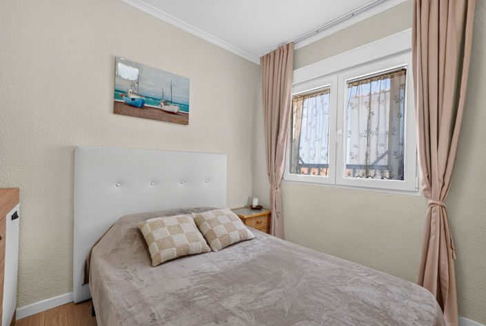 Image No.10-1 Bed Apartment for sale