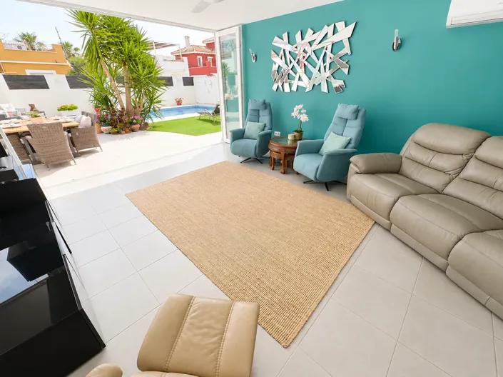 Image No.12-3 Bed Villa for sale