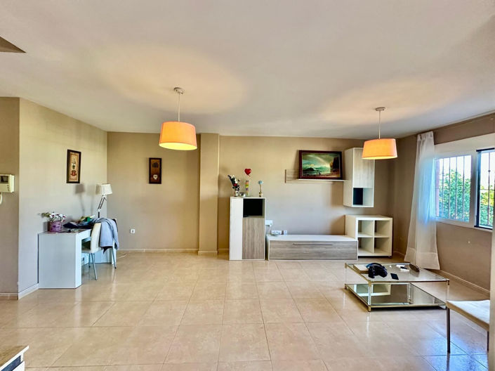 Image No.19-3 Bed Townhouse for sale