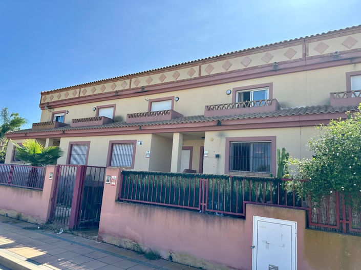 Image No.2-3 Bed Townhouse for sale
