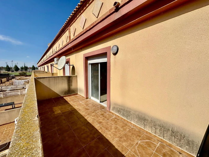Image No.25-3 Bed Townhouse for sale