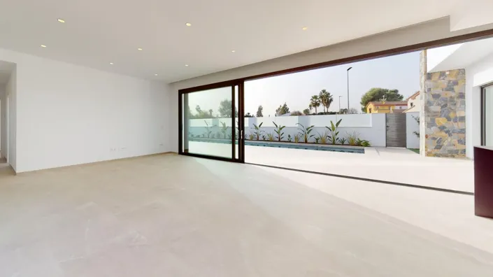 Image No.10-3 Bed Villa for sale