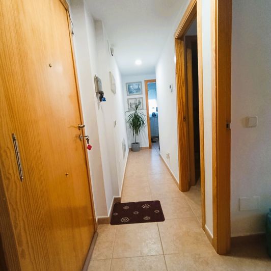 Image No.12-Appartement de 2 chambres à vendre