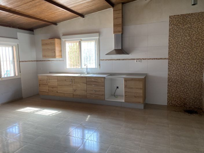 Image No.22-4 Bed Townhouse for sale