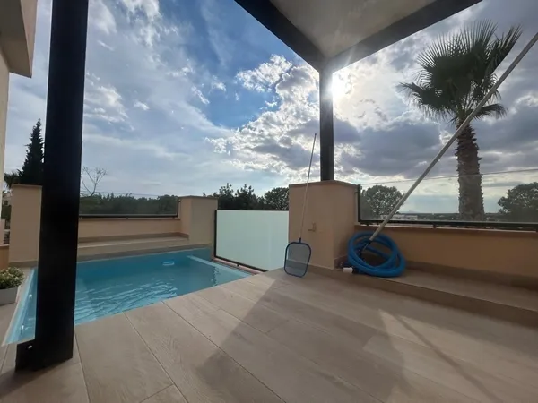 Image No.10-3 Bed Apartment for sale