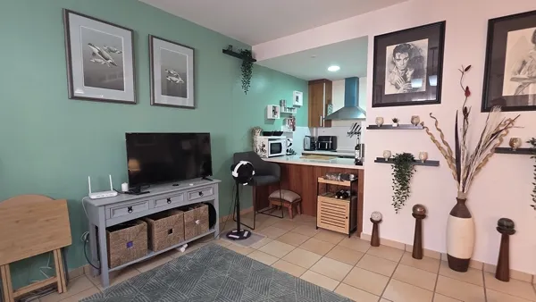 Image No.8-2 Bed Apartment for sale
