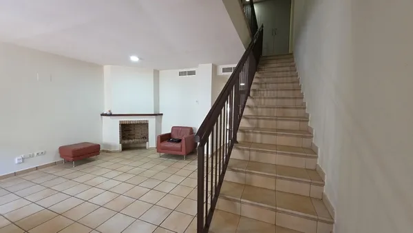 Image No.8-3 Bed Townhouse for sale