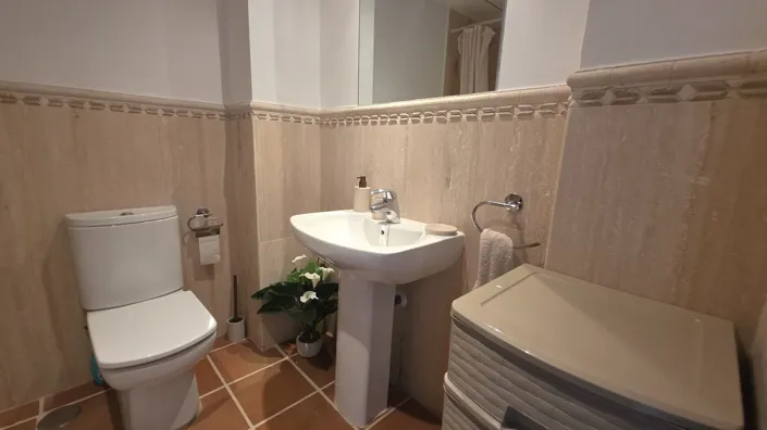 Image No.24-2 Bed Apartment for sale