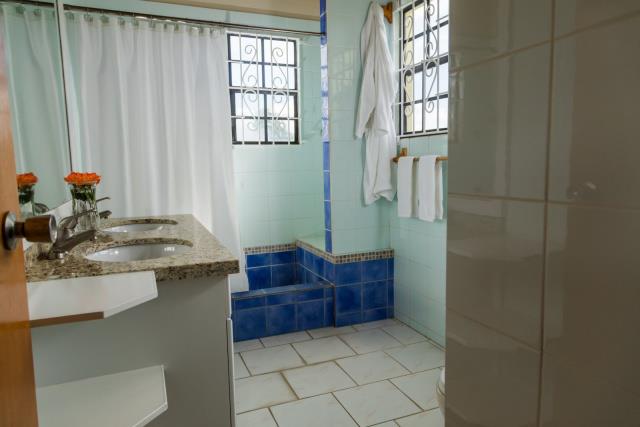 Image No.4-Maison de 4 chambres à vendre à Frigate Bay