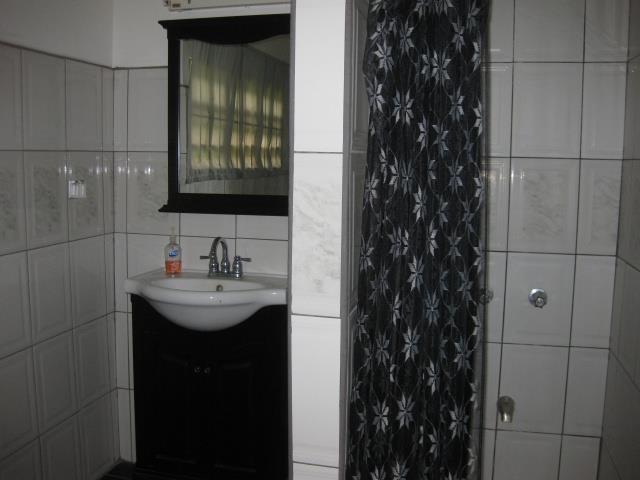 Image No.5-Maison de 4 chambres à vendre à Saint Kitts