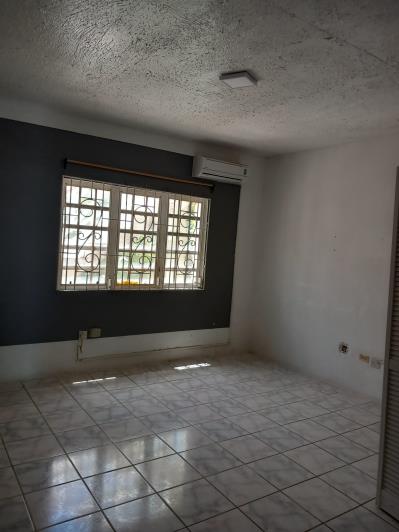 Image No.8-8 Bed Commercial for sale