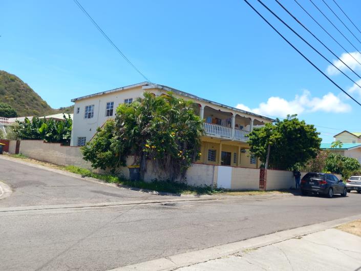 Image No.1-8 Bed Commercial for sale