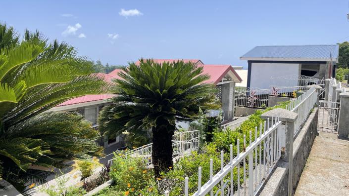 Image No.2-5 Bed House for sale