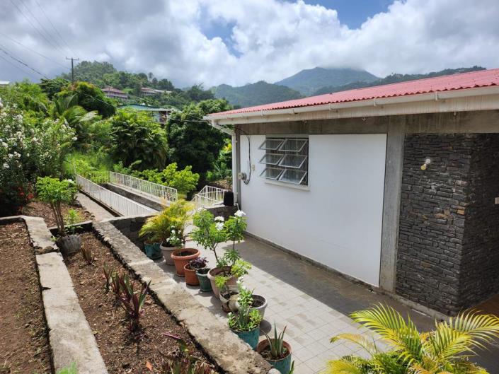 Image No.10-5 Bed House for sale