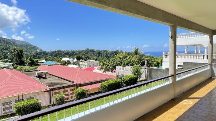 Image No.12-5 Bed House for sale