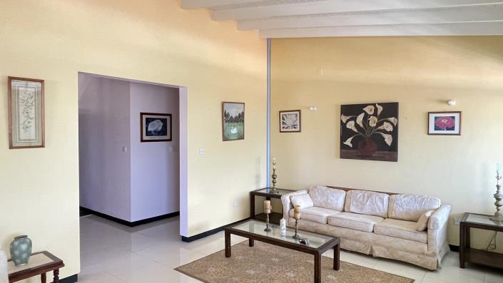 Image No.19-5 Bed House for sale