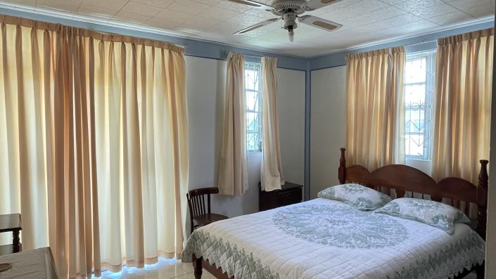 Image No.22-5 Bed House for sale