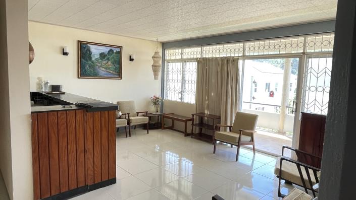 Image No.24-5 Bed House for sale