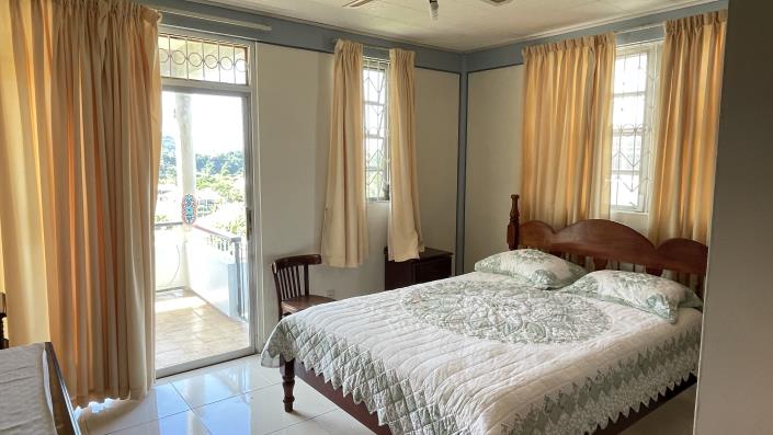 Image No.30-5 Bed House for sale