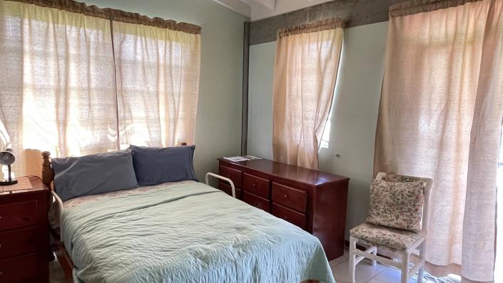 Image No.32-5 Bed House for sale