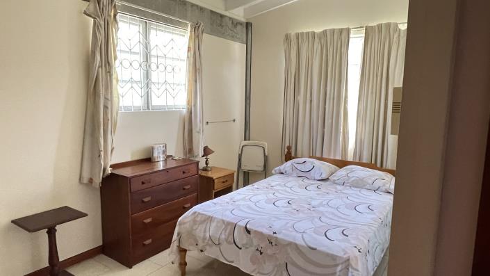 Image No.33-5 Bed House for sale