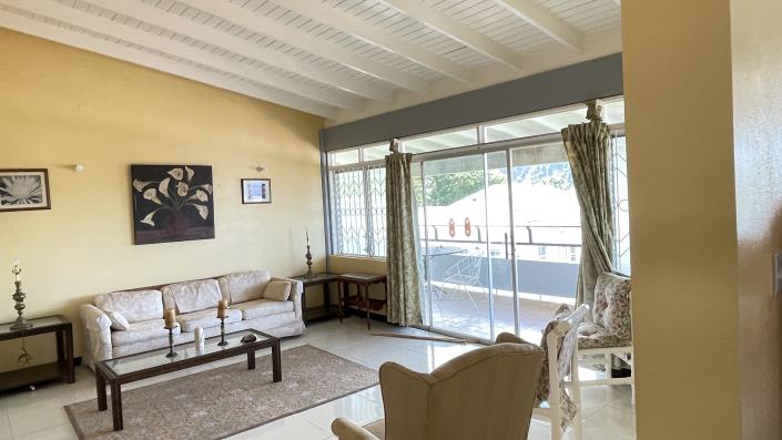 Image No.35-5 Bed House for sale