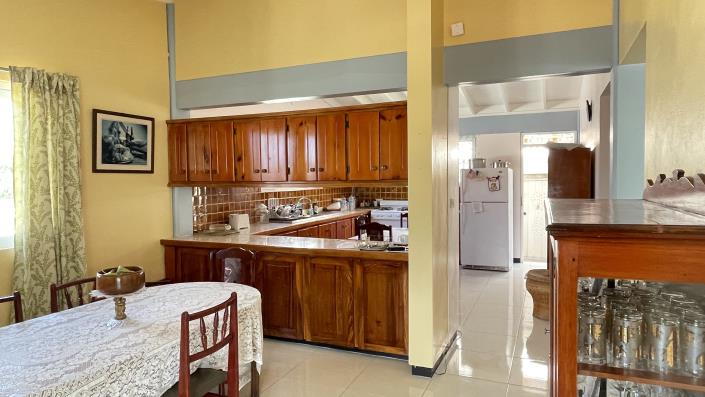 Image No.36-5 Bed House for sale