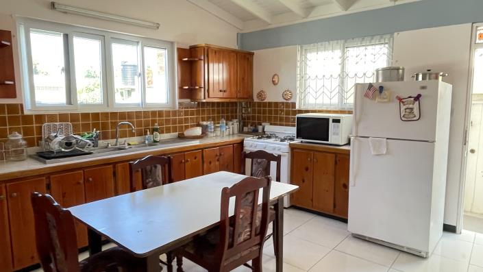 Image No.37-5 Bed House for sale