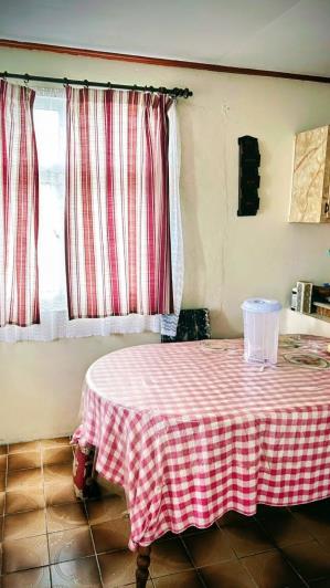 Image No.16-Commercial de 4 chambres à vendre à Dominique