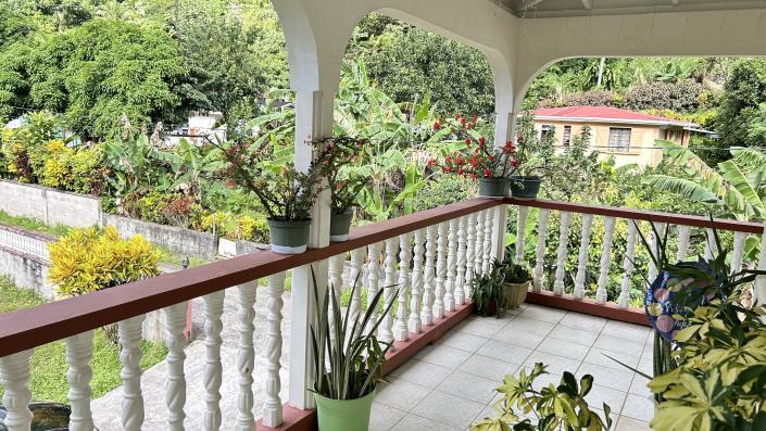 Image No.6-4 Bed House for sale