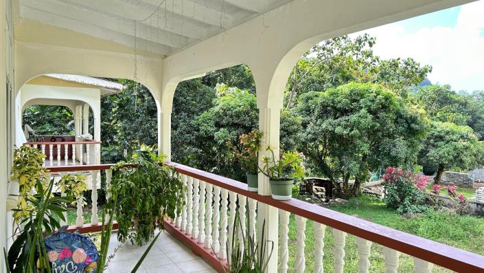 Image No.12-4 Bed House for sale