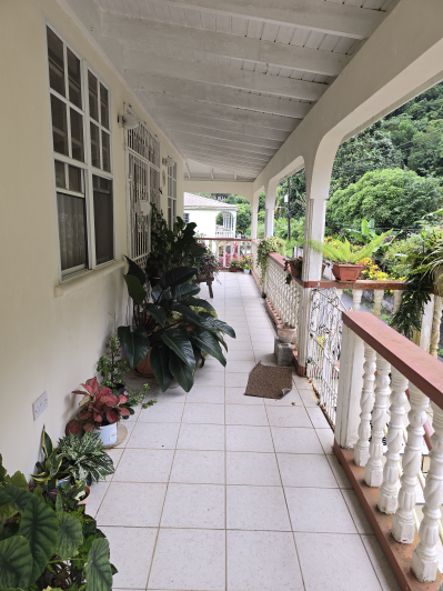 Image No.18-4 Bed House for sale