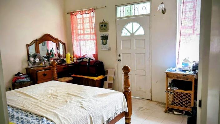 Image No.25-4 Bed House for sale