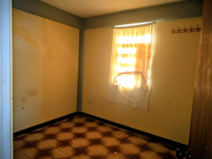 Image No.10-3 Bed House for sale