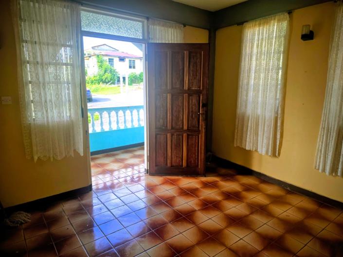 Image No.13-3 Bed House for sale