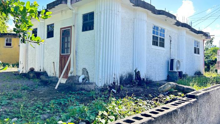 Image No.3-6 Bed Commercial for sale