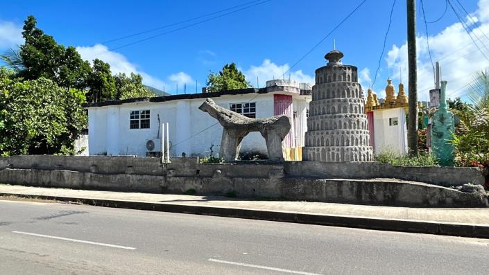 Image No.10-6 Bed Commercial for sale