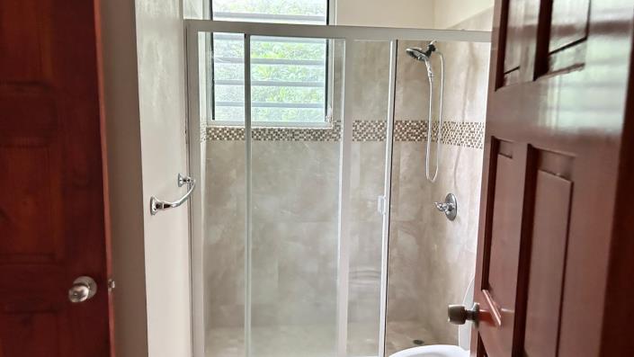 Image No.23-3 Bed House for sale