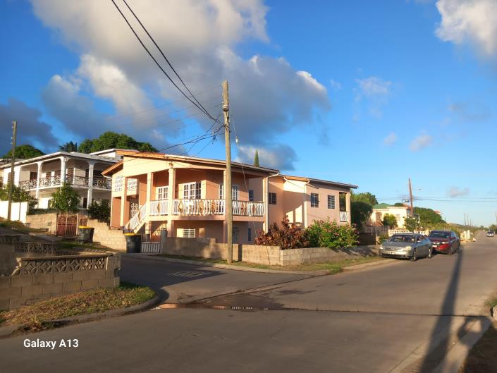 Image No.5-5 Bed House for sale